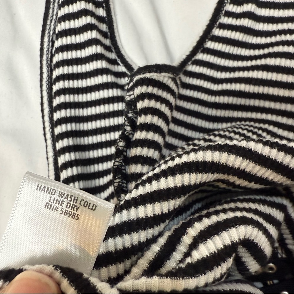 Emma & Sam rayon /spandex bl/white bodysuit medium - Picture 13 of 13